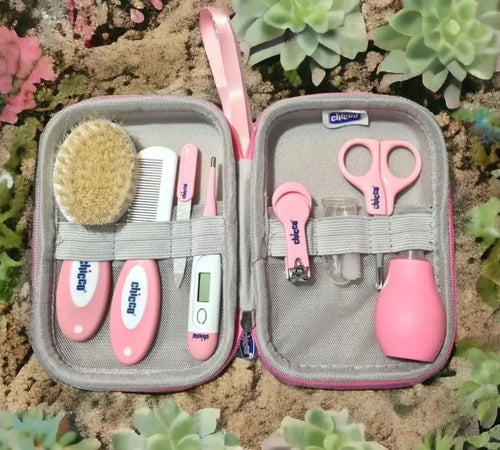 Chicco 10-piece care set | طقم عناية 10 قطع